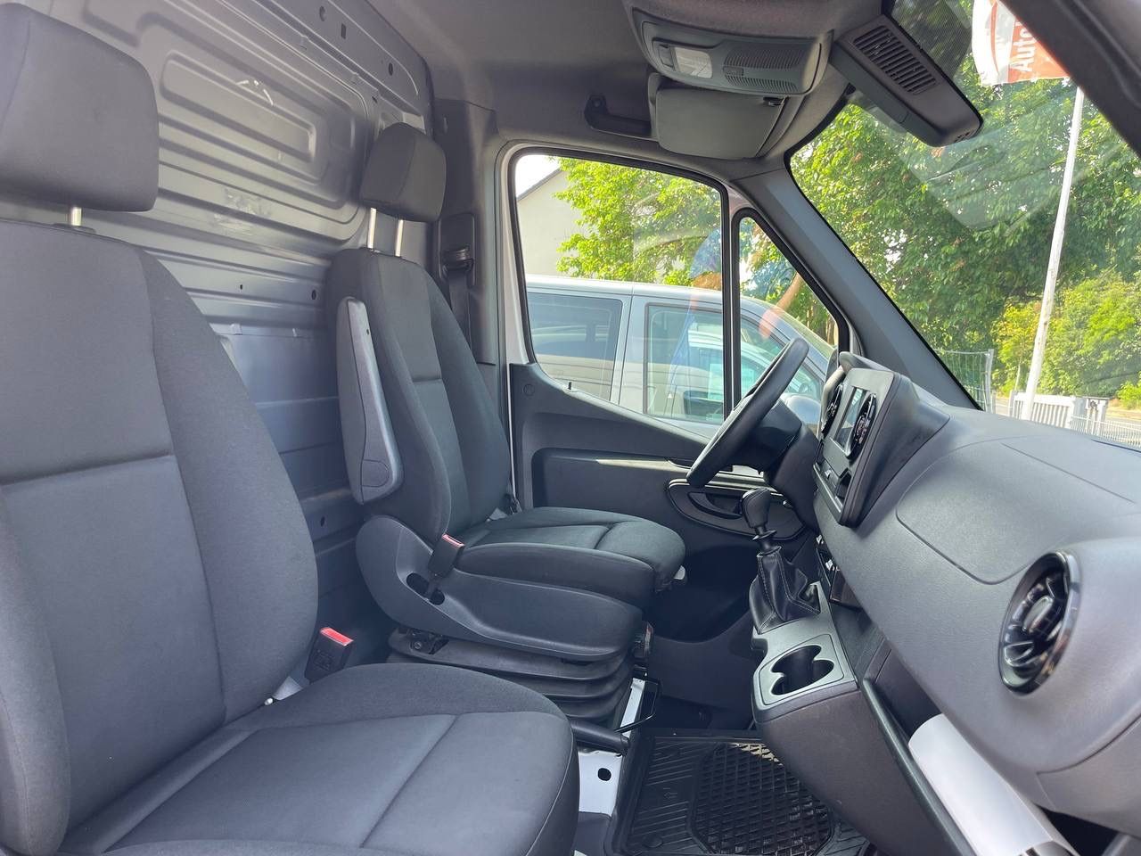 Fahrzeugabbildung Mercedes-Benz Sprinter 317 CDI L3H2 *Klima*Kamera*Tempomat*