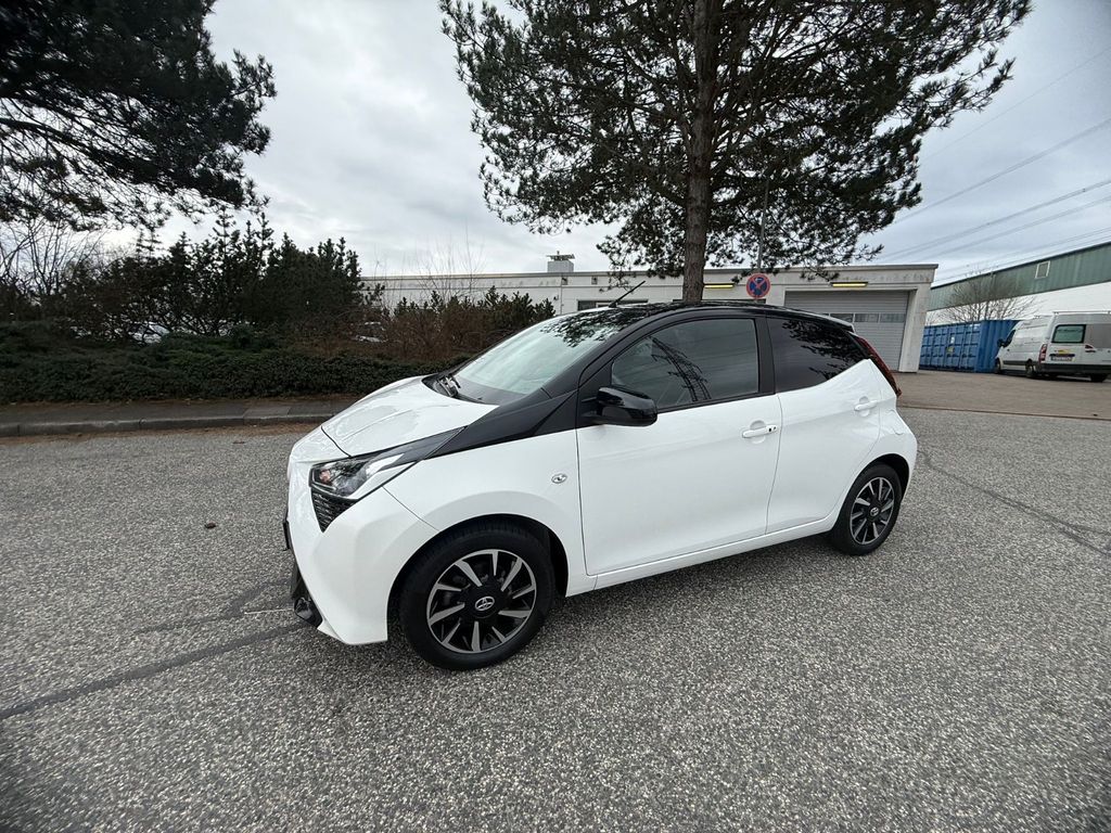 Image of Toyota Aygo (X)