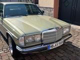Mercedes-Benz CE 280 - Mercedes-Benz CE 280