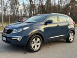 Kia Sportage 2.0 CRDI VGT AWD Active - Kia Sportage aus 2011 mit Diesel-Antrieb