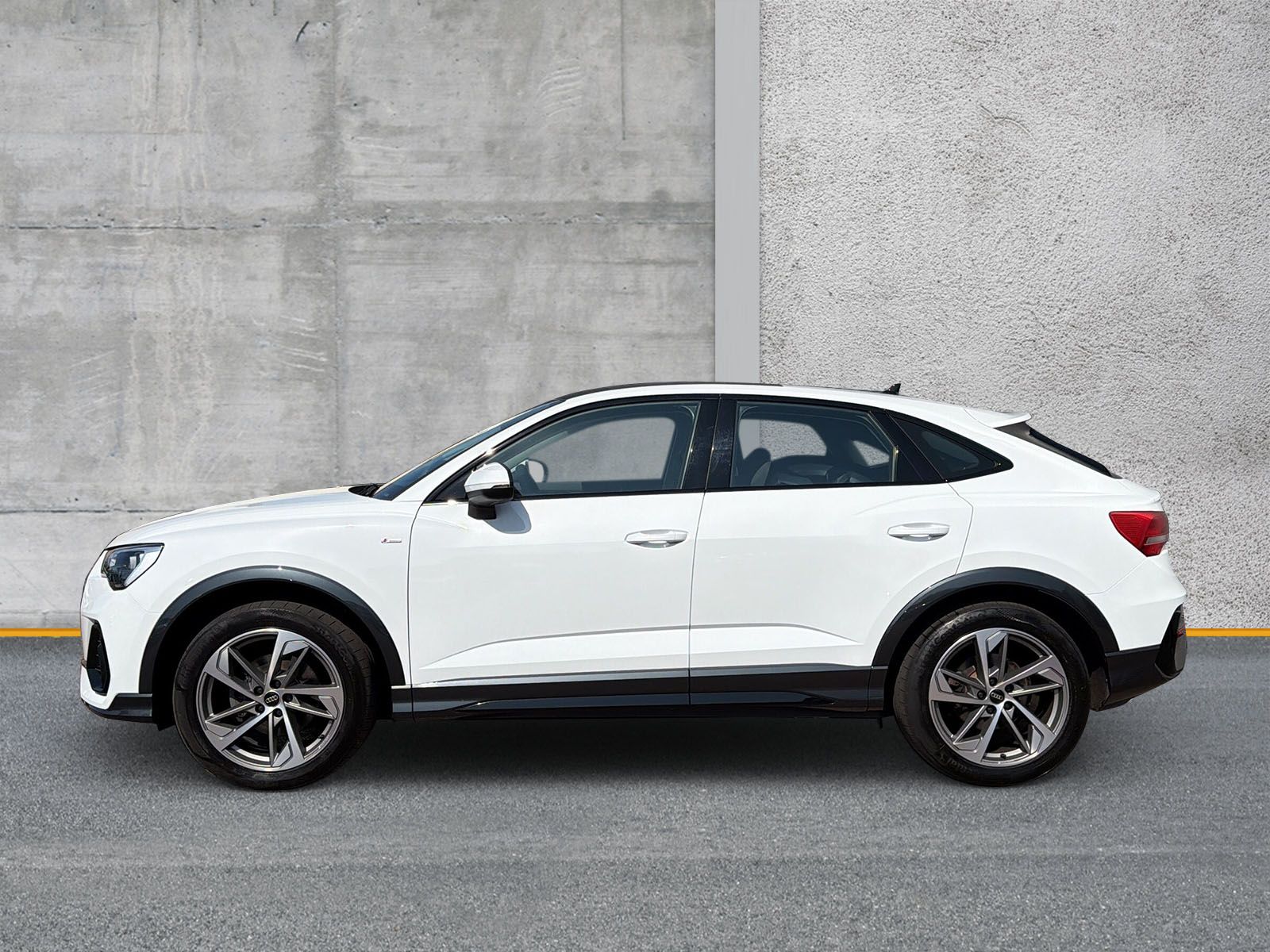 Audi Q3 Sportback 35 TDI qu S line AHK STANDHZG PANO foto 2