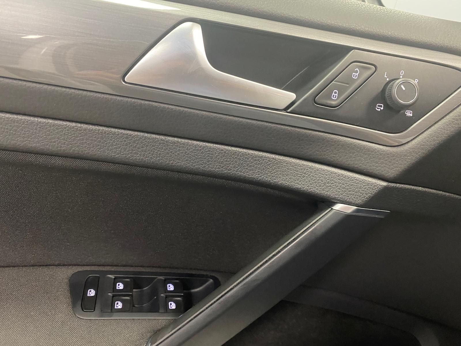 Fahrzeugabbildung Volkswagen Golf 2.0 TDI Allstar BMT KLIMA+NAVI+SITZHEIZ+PDC