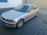 BMW 323i - - BMW 323 aus 1999: 323i