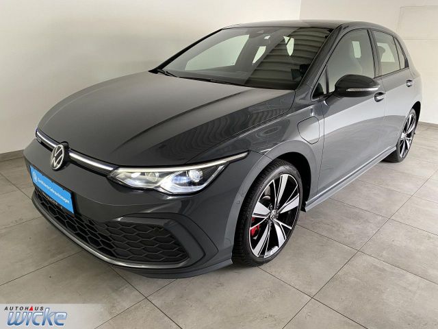 Golf VIII 1.4 TSI DSG GTE eHybrid NAVI KLIMA PAN