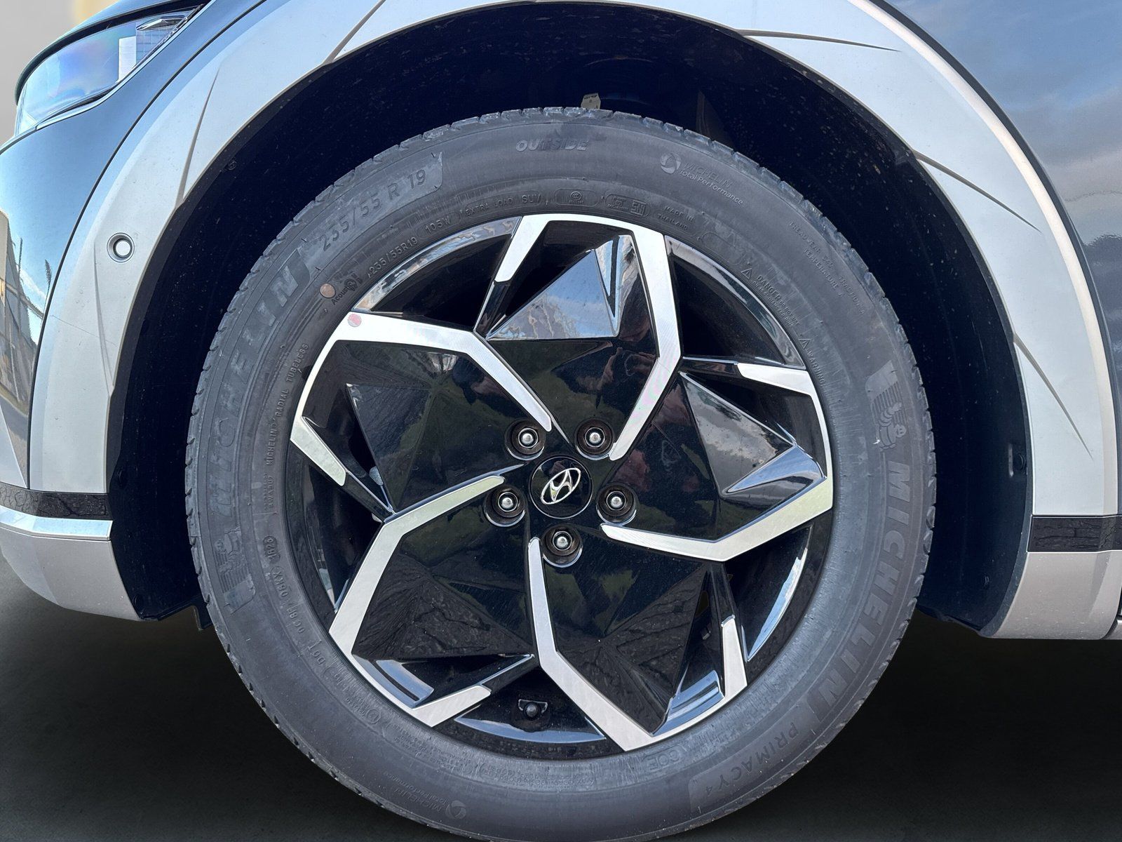 Hyundai IONIQ – Bild 12