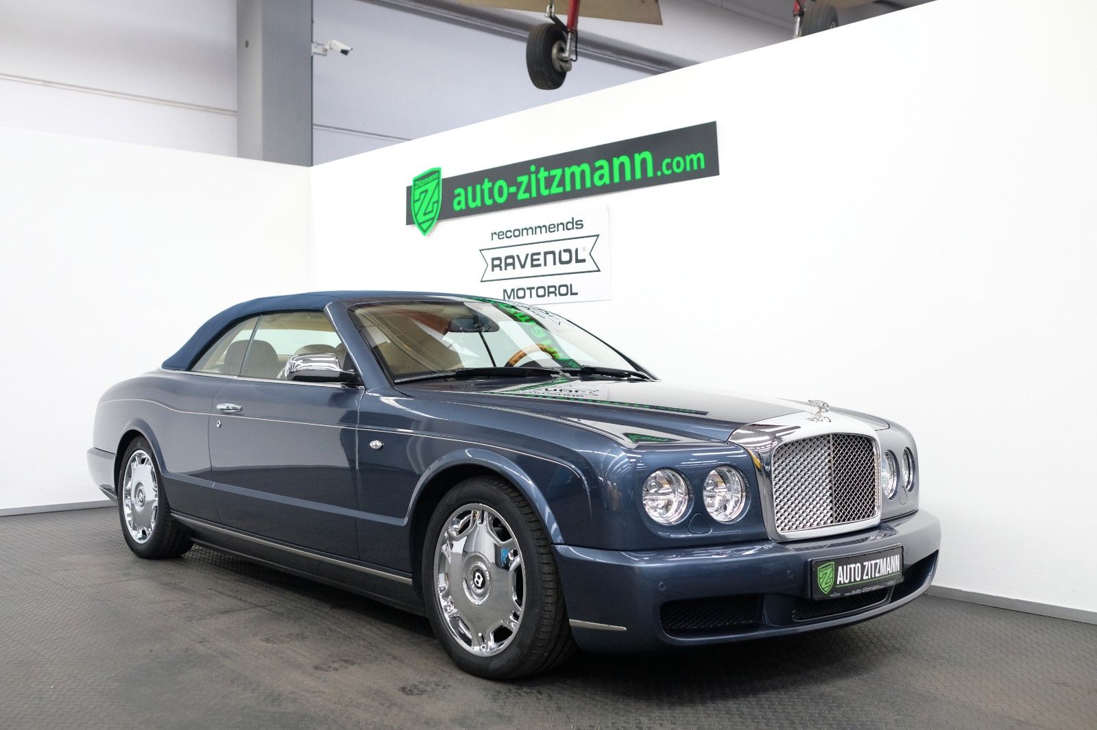 Fahrzeugabbildung Bentley Azure /TIPTRONIC/KAMERA/MATRIXGRILL