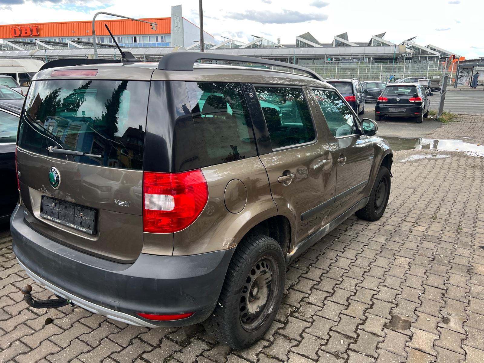Skoda Yeti 2012 — interior