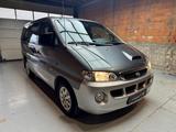 Hyundai H-1 Starex 2.5 CRDi + HU-NEU+KLIMA+7-SITZE+ - Hyundai H-1 Starex: Van