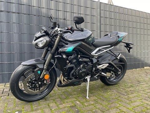 Fahrzeugabbildung Triumph Street Triple 765 RS Modelljahr 2026