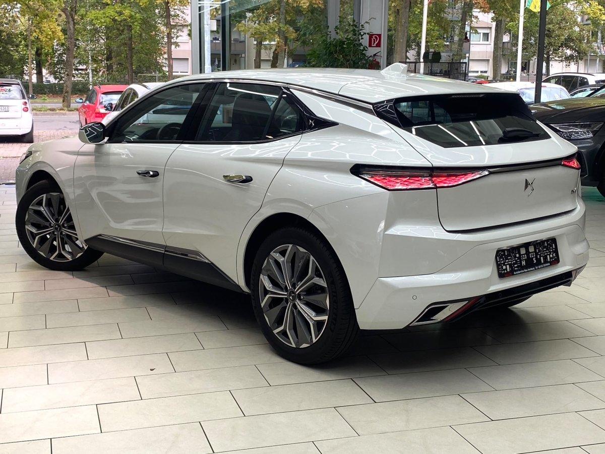 DS Automobiles 4 1.2 PureTech 130 Trocadero Head Up Navi RüFaKa