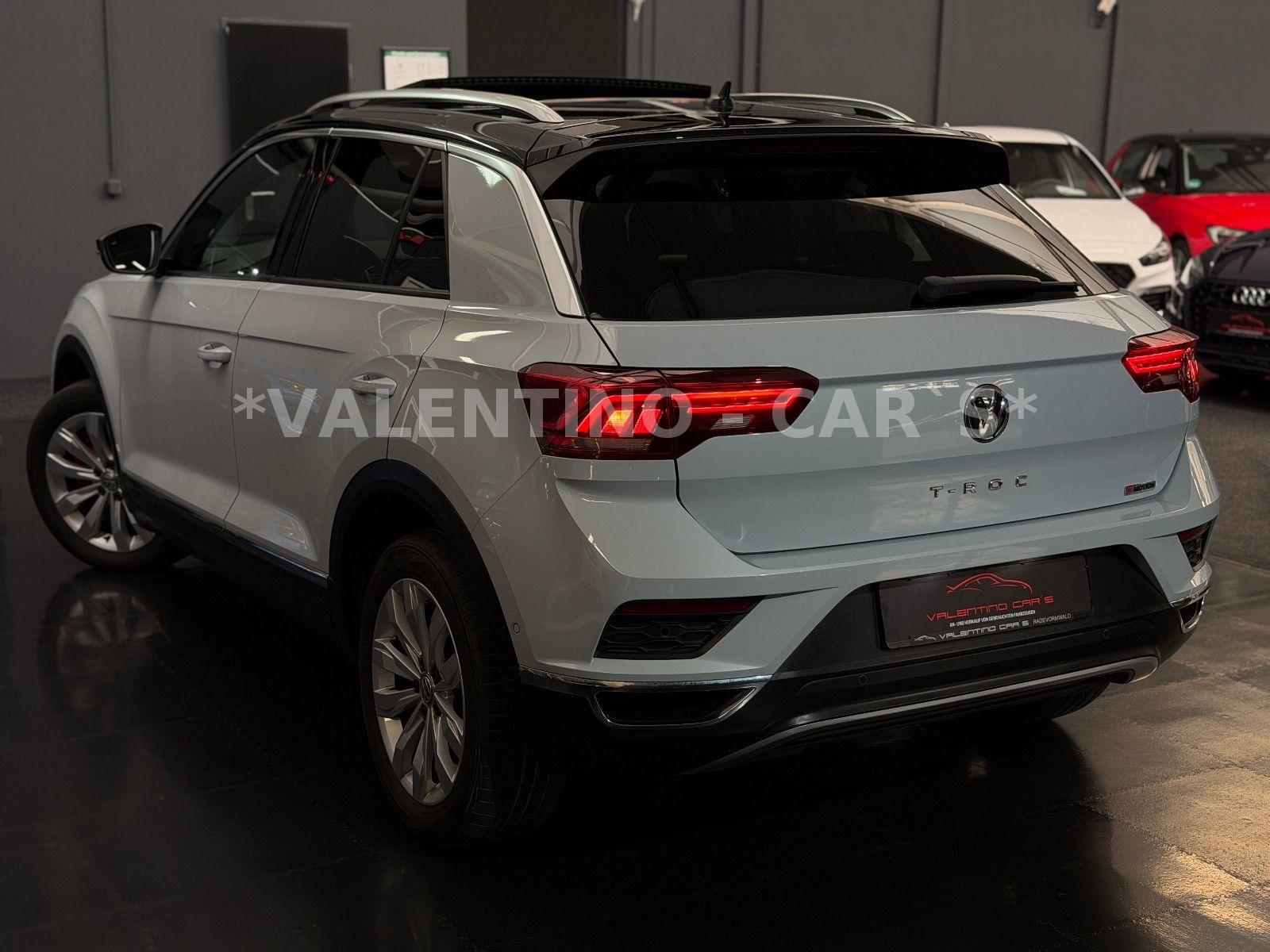 Volkswagen T-Roc Sport 4M/Standh/Pano/AHK/Virtu/Assis/Beats
