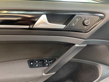 Volkswagen Golf VII Lim. GTD BMT *NAVI*SZHZ*PDC*BI-XENON*