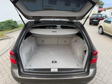 Mercedes E 250 - 11