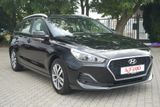 Hyundai i30 1.4i Sitzheizung Lenkradheizung Kamera - Hyundai i30 mit Benzin-Antrieb: Kombi, 1.4