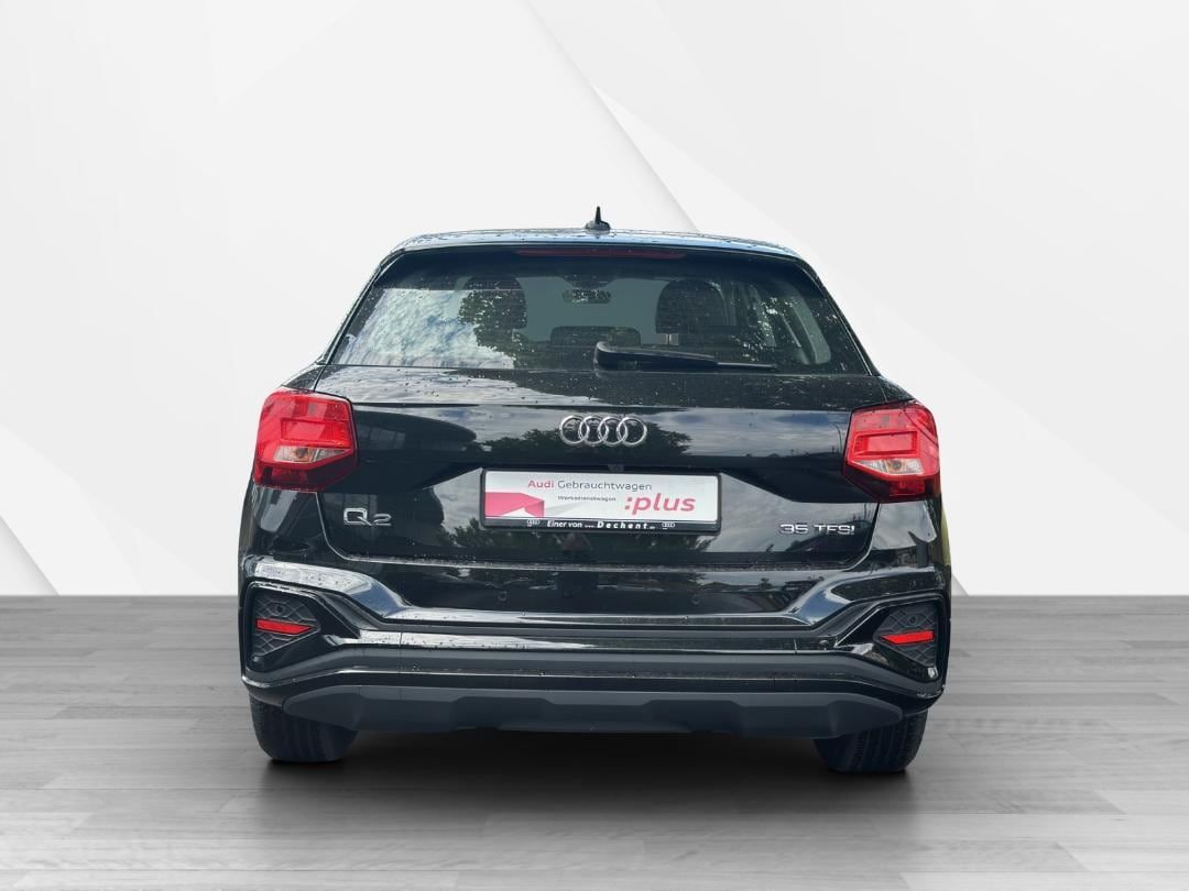 Fahrzeugabbildung Audi Q2 S line 35 TFSI S tronic Fahren Parken Leder
