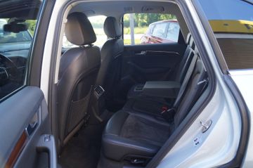Audi Q5 2.0 TDI quattro AUT.-LEDER-NAVI-AHK-ACC-XENON