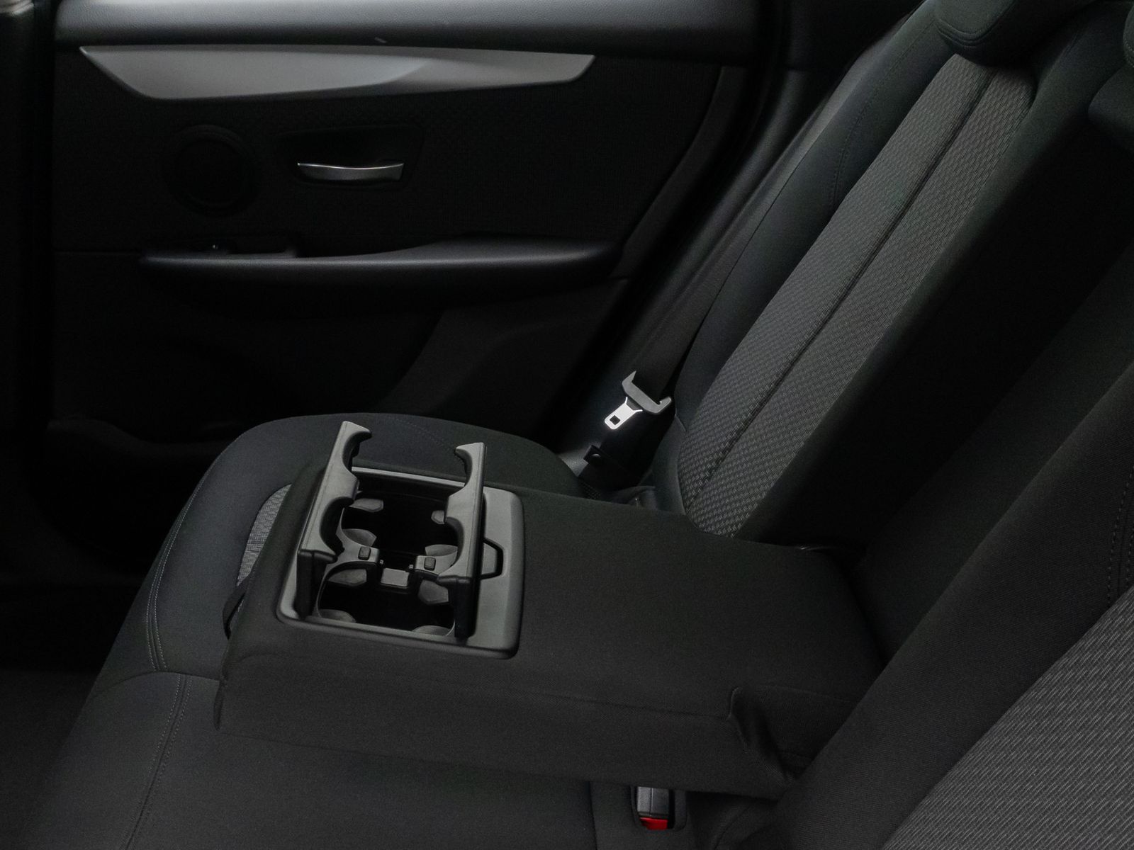 Fahrzeugabbildung BMW 225xe iPerf  Active Tourer ParkAss Navi WLAN PDC