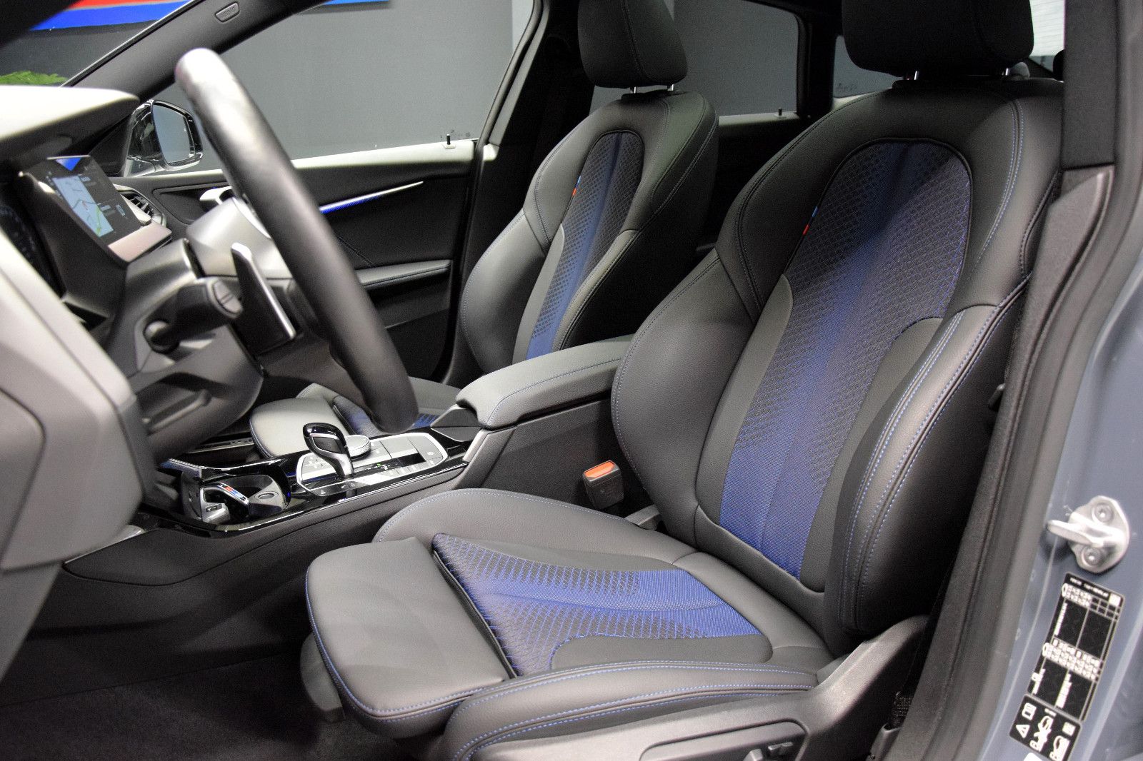 Fahrzeugabbildung BMW M235 i xDrive Gran Coupe Pano LED Memory ACC