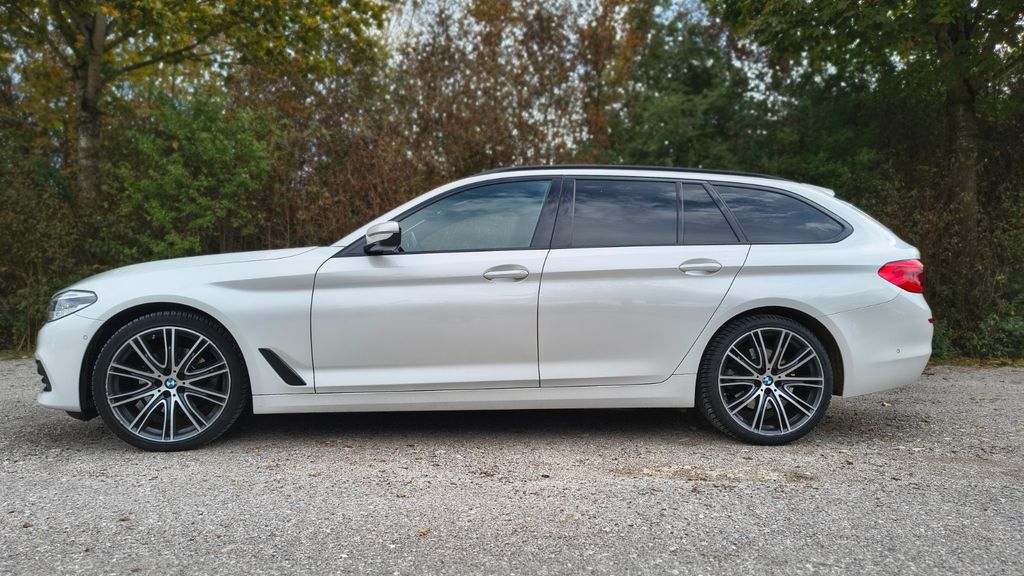 Image of BMW 520