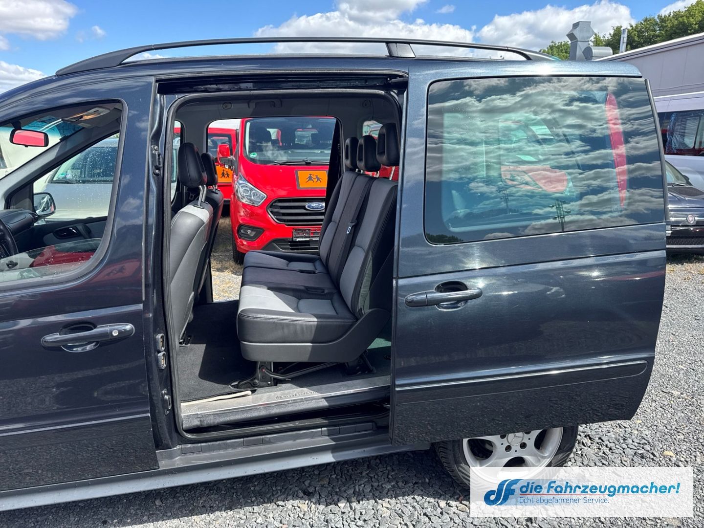 Fahrzeugabbildung Mercedes-Benz Vaneo Compact Van El. Panodach Leder *EXPORT