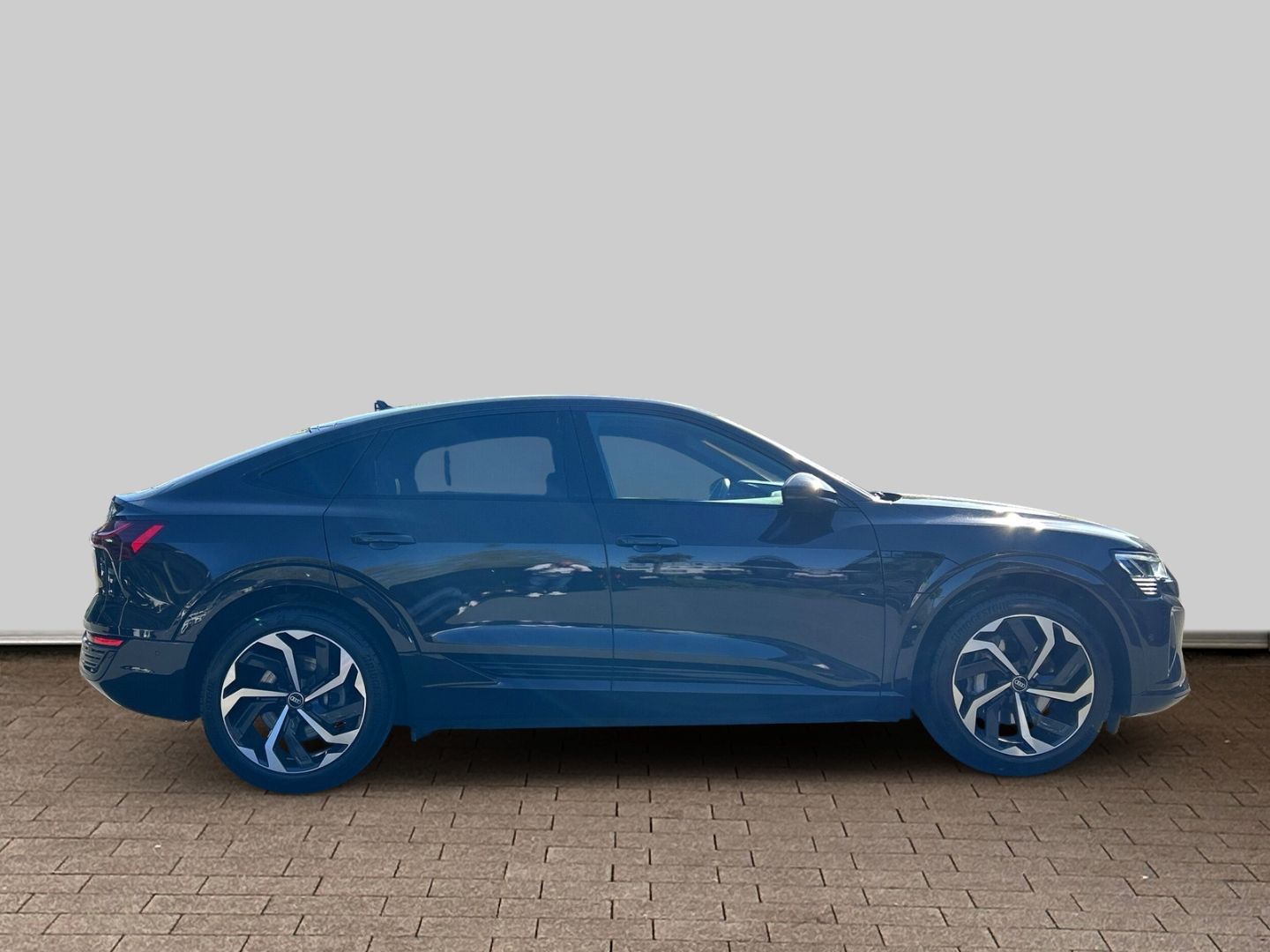 Audi Q8 e-tron Sportback 50 Luftfederung AD Niveau AH foto 6