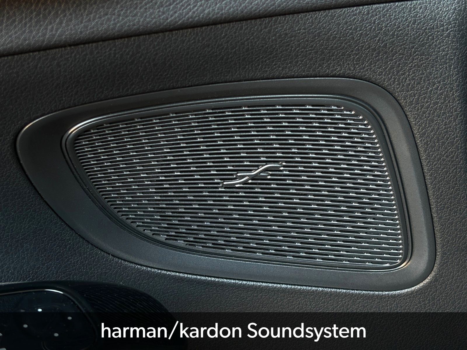 Fahrzeugabbildung Mercedes-Benz C 220d T Modell Autom Advanced MBUX Kamera SHZ