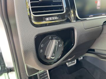 Fahrzeugabbildung Volkswagen Golf VII 1.6 TDI Join*ACC*Totwinkel*AppleCarPlay