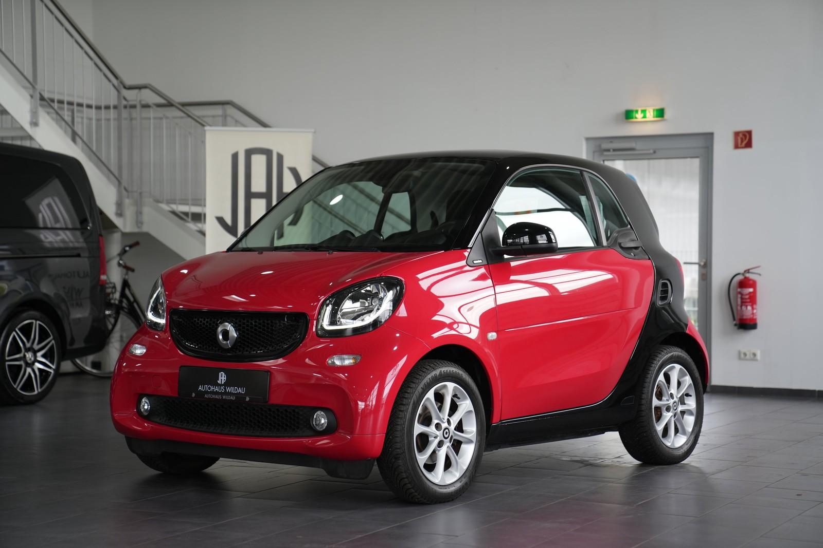 Smart fortwo coupe Passion *AUT*LED*TEMP*PANO*