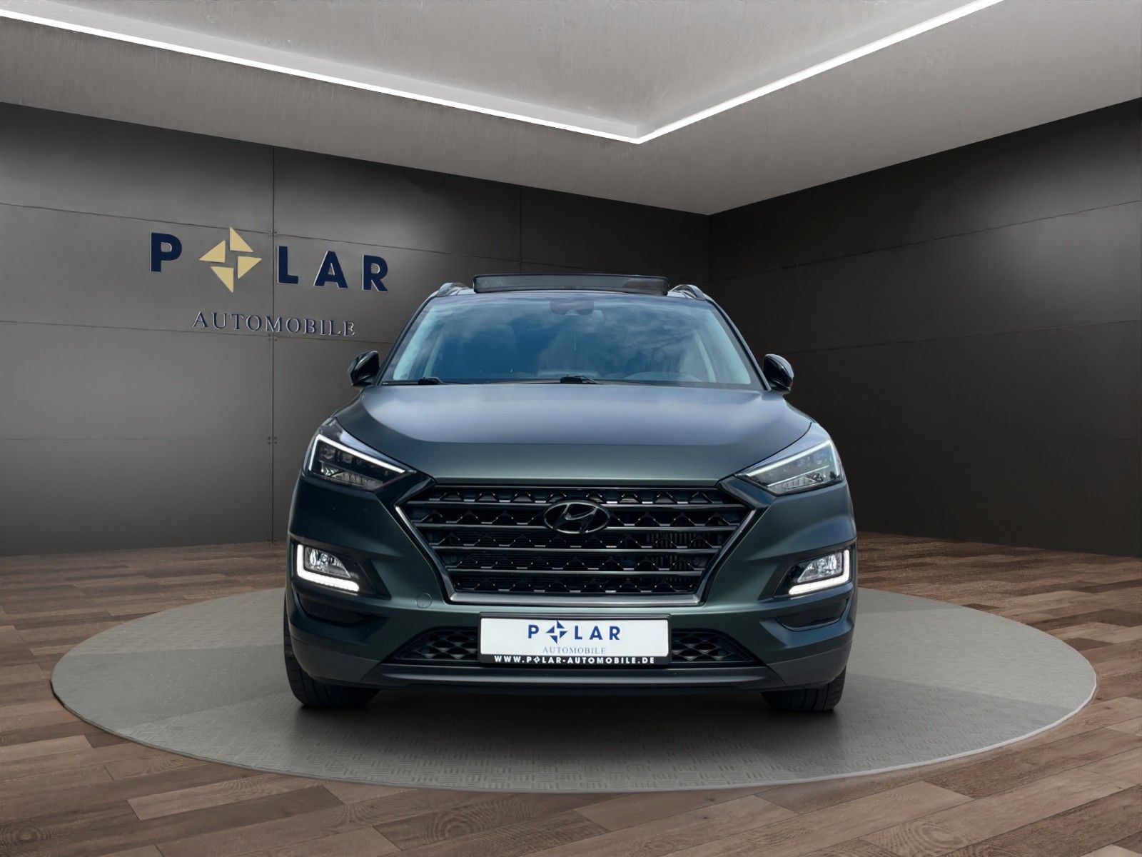 Fahrzeugabbildung Hyundai Tucson 4WD *Pano*Kamera*AHK*LED*Tempo*Carplay*