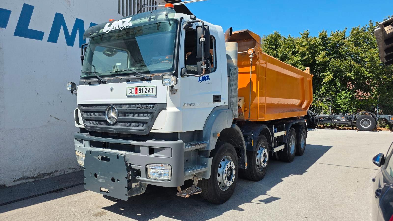 Mercedes-Benz AXOR 3240 8X4 3540 EPS 3 PEDDALS KLIMA STEEL