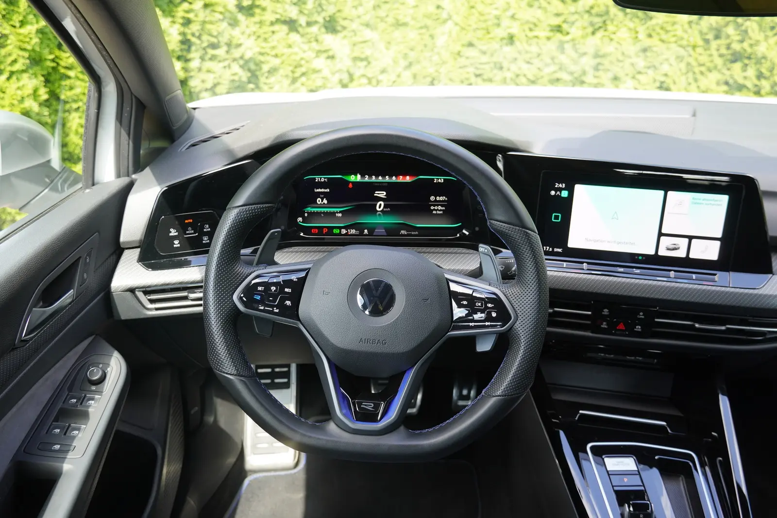 Volkswagen Golf R VIII Variant 2.0 TSI 4M DSG LED ACC Navi, миниатюра 9