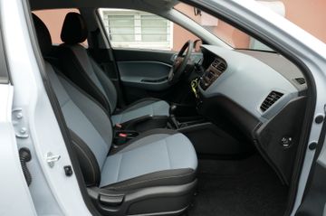 Fahrzeugabbildung Hyundai i20 Select aus 1. Hand