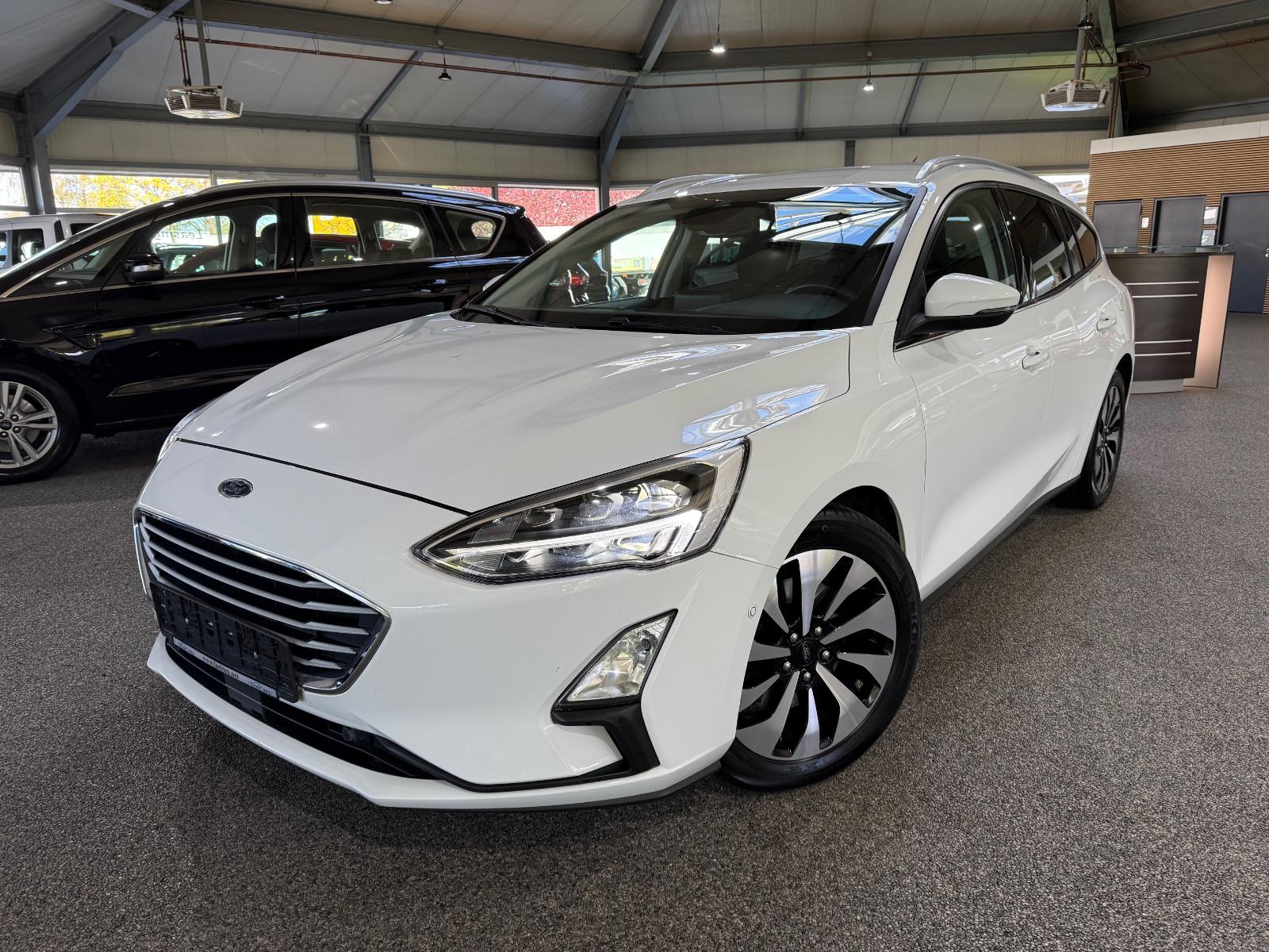 Ford Focus Tur 1.5i  C&C Navi LED Winter RfK akt.PDC