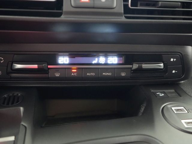 Combo E FACELIFT GS CDTI AT+RÜCKFAHRKAMERA+SCHIE