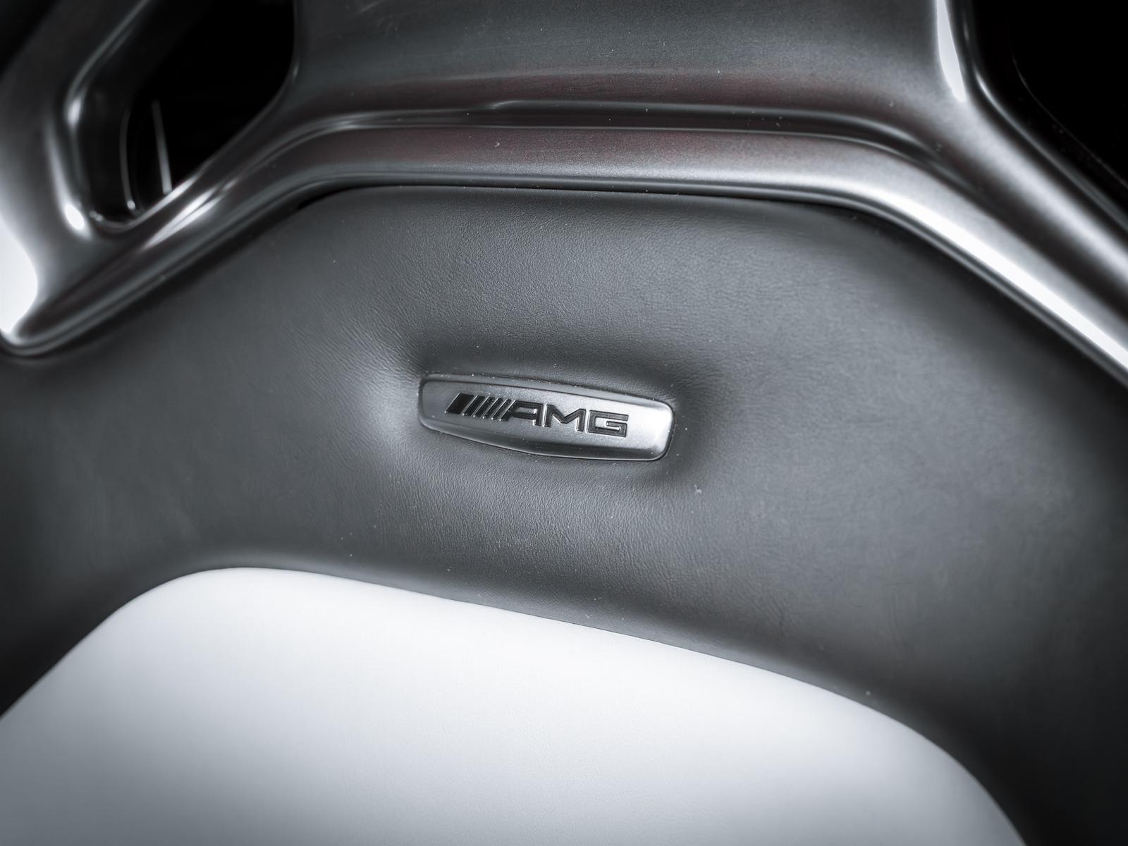Mercedes-Benz AMG GT S Night Paket Performance Sitze