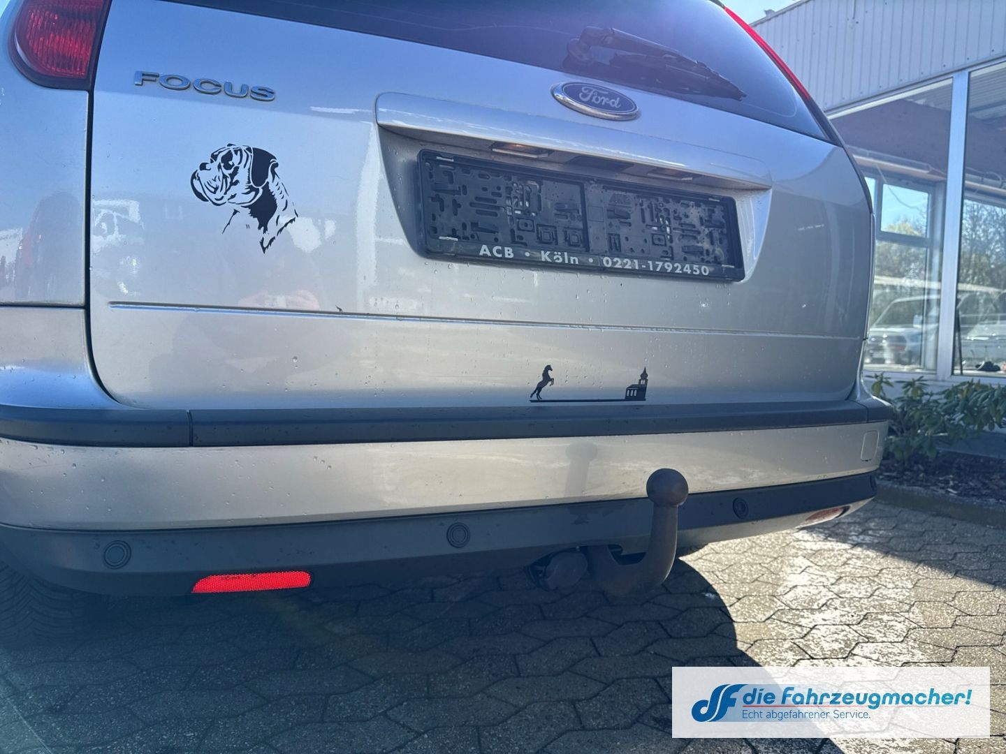 Fahrzeugabbildung Ford Focus Turnier Ghia Xenon Klimaautom *EXPORT