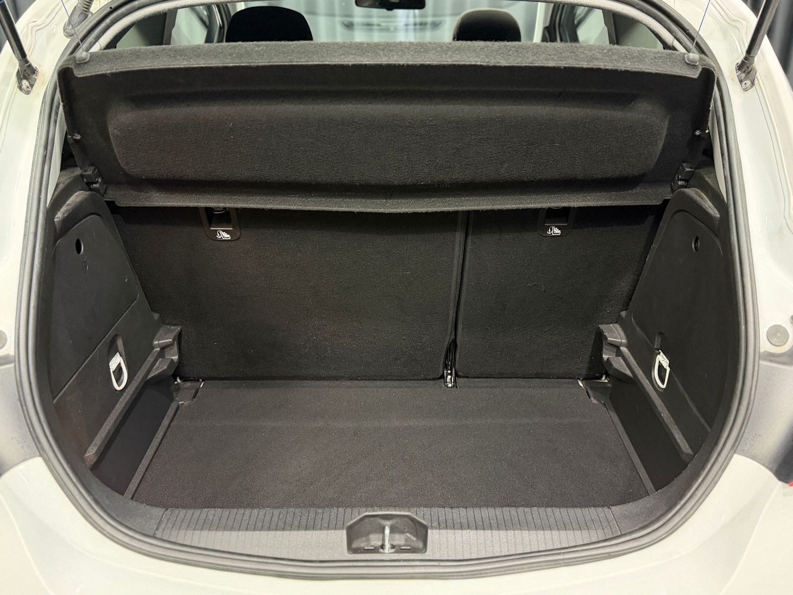 Fahrzeugabbildung Opel Corsa E Color Edition ecoFlex |KLIMA|NAVI|PDC