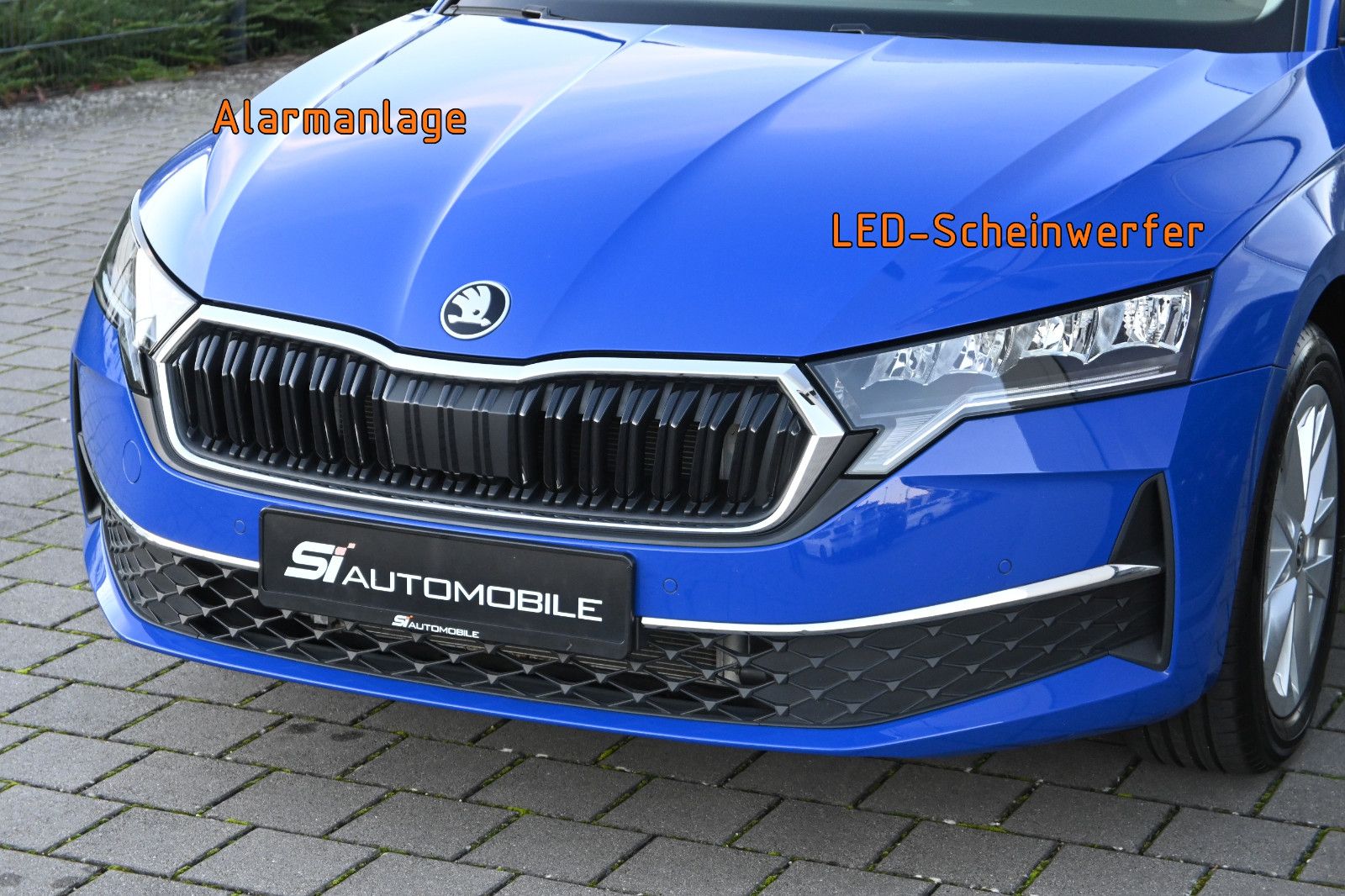 Fahrzeugabbildung SKODA Octavia 2.0 TDI DSG Combi°AHK°KOMF.PAK°STANDHEIZ