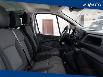 Renault Trafic - 12