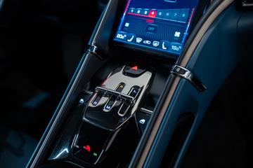 صورة مصغرة 24 لـ 2020 Ferrari ROMA
