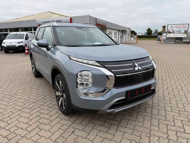 Mitsubishi Outlander Plug-in Hybrid Select 2.4