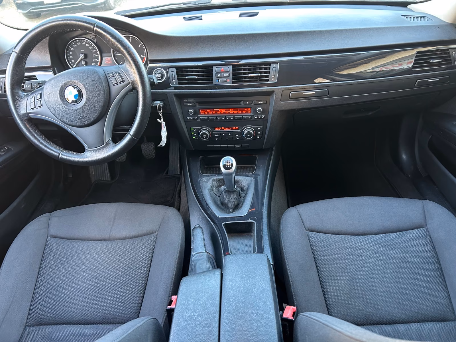 BMW 316 2012 — photo 16