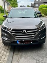 Hyundai TUCSON 1.6 GDI Navi Dachreling Anhängerkupplung  - Hyundai TUCSON: Anhängerkupplung
