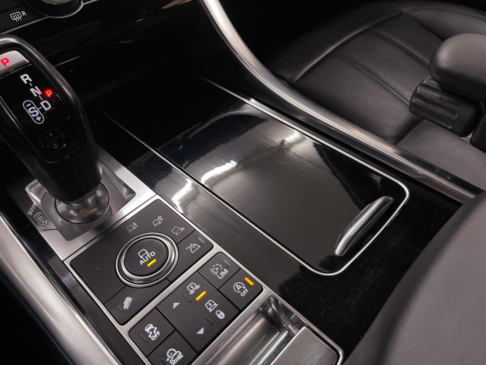 Land Rover Range Rover Sport SCV8 HSE Dynamic