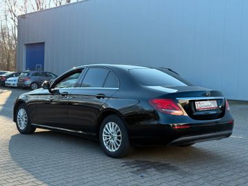 Mercedes E 200 - 12