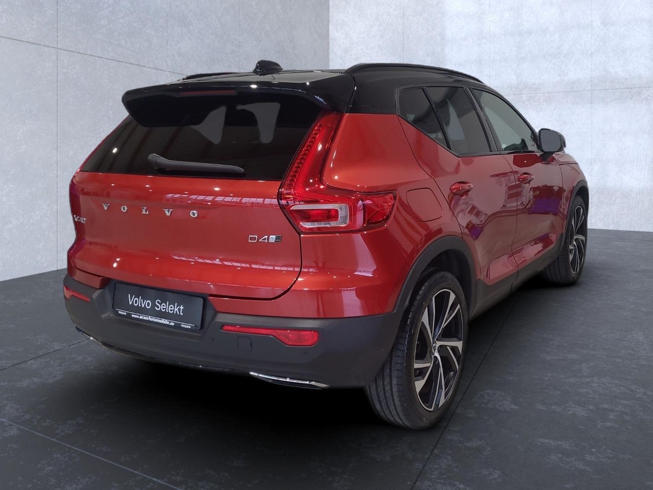 Volvo XC 40 R Design AWD Bluetooth Navi LED Klima foto 4