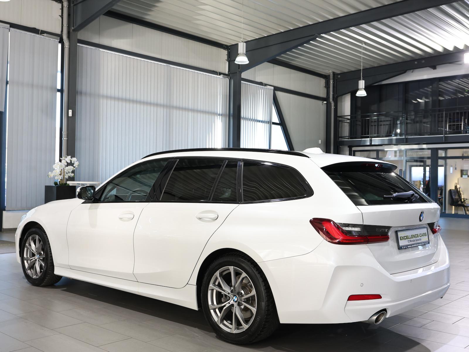 BMW 318d Touring SPORT WHITE & BROWN / CURVED+HUD