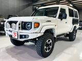 Toyota Land Cruiser - GRJ78 - Toyota Land Cruiser: 78