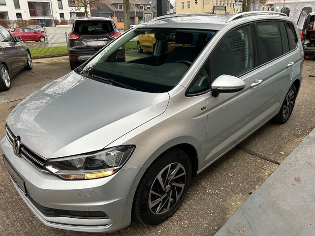 Fahrzeugabbildung Volkswagen Touran 1.6 TDI 7 Sitze+Navi+SHZ+BT+PDC+LM+