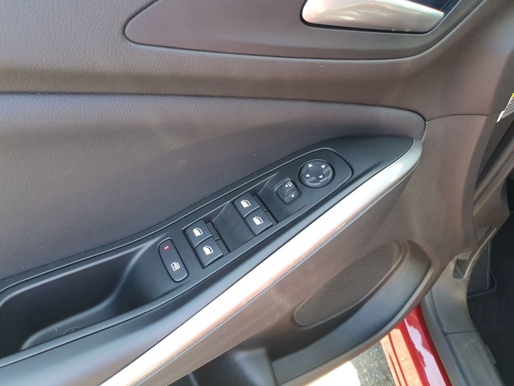 Fahrzeugabbildung Opel Grandland 1.2 DI GS+LED+Keyless+Kamera+Navi